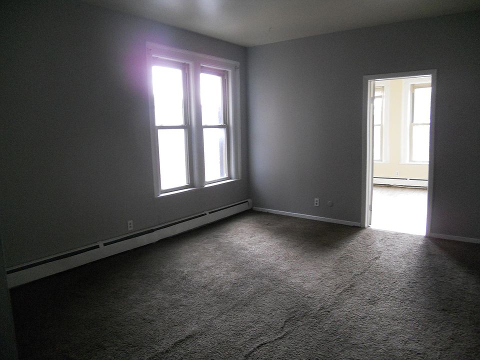 1st image of 425 Porter Ave APT 304