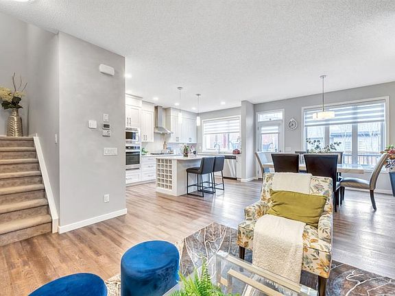 3rd image of 63 E Walgrove Way SE