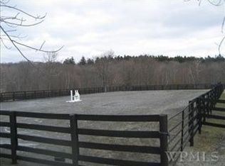 35 Meeting House Rd, Pawling, NY 12564