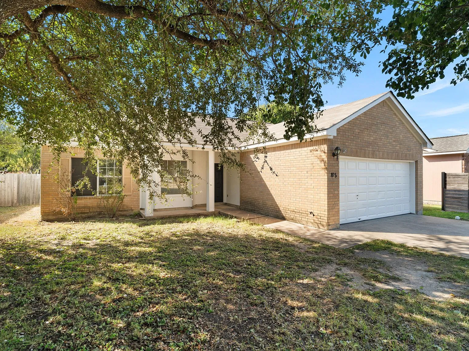 3 bed, 2.0 bath, 1378 sqft, $1,850 — Photo 2