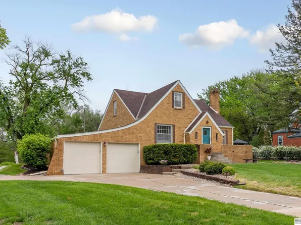 7838 Military Ave, Omaha, NE 68134