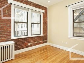68 Charlesgate E, Boston, MA