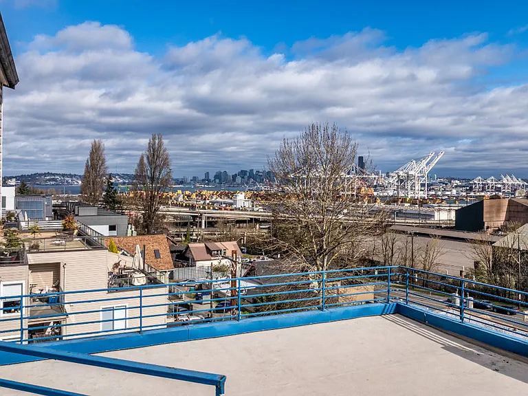 City View Apartments in West Seattle — Photo 19