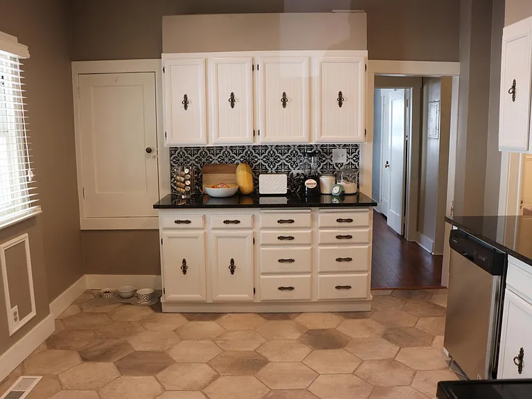 Large Kitchen