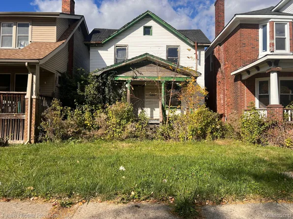124 Geneva St, Highland Park, MI 48203
