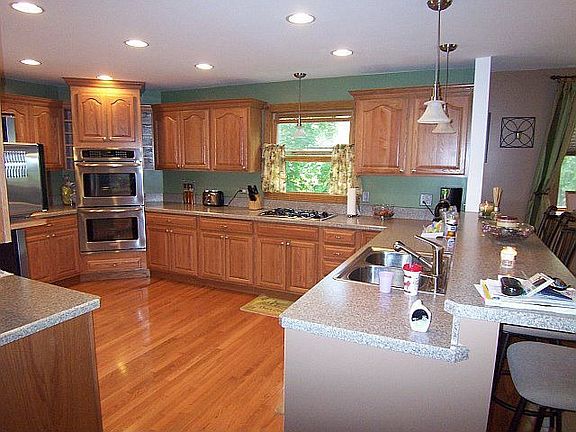 Main House State of the Art Kitchen