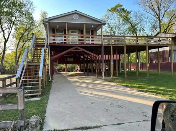 135 Tortoise St, Greenup, KY 41144