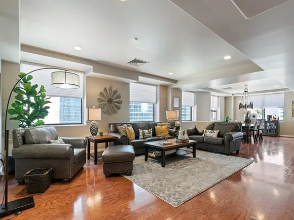 914 Main St Unit 1902, Houston, TX 77002
