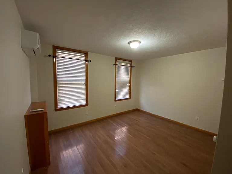 5 Columbia St #1 — Photo 8