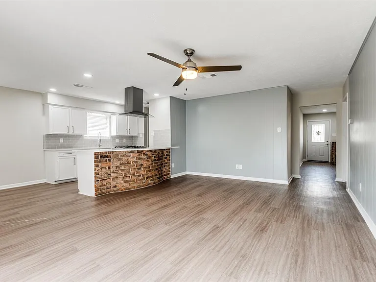 5426 Fairgreen Ln — Photo 11
