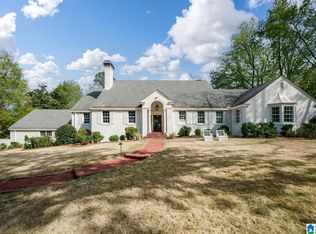 3258 Dell Rd, Mountain Brook, AL 35223