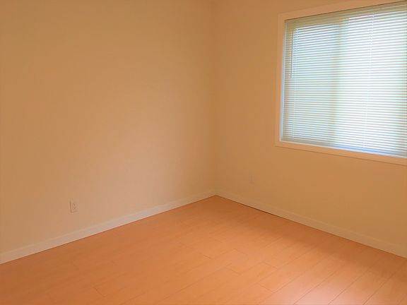 5th image of 20 Parkside Ave #A