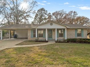2200 Osage Dr, North Little Rock, AR 72116