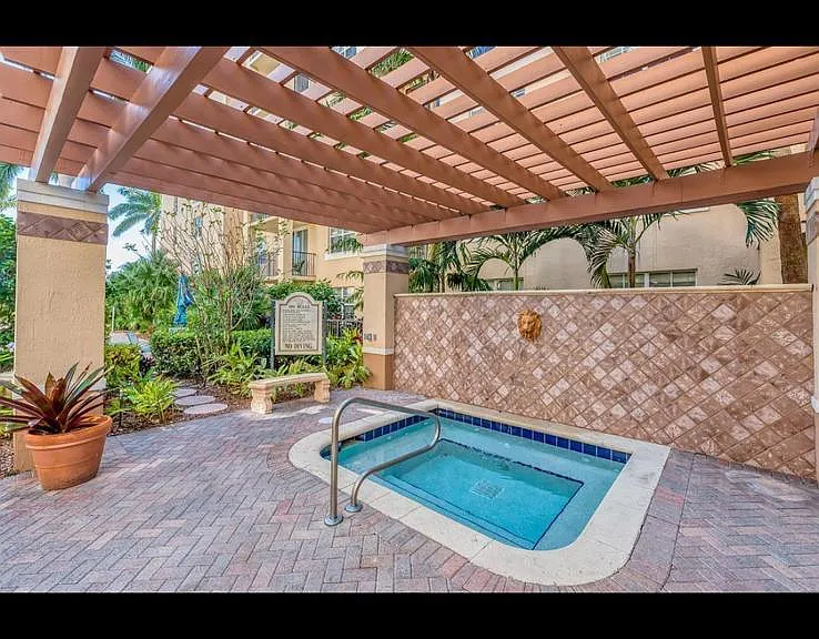 1803 N Flagler Dr #212 — Photo 30