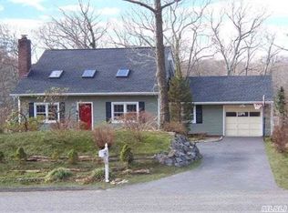 86 Quaker Path, Stony Brook, NY 11790
