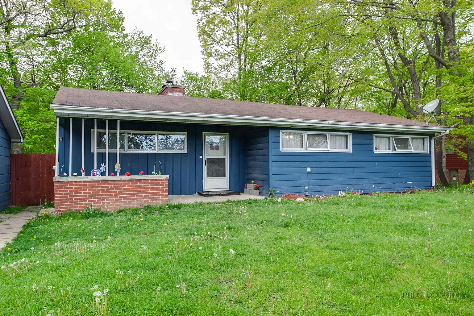 39226 N North Ave photo 1