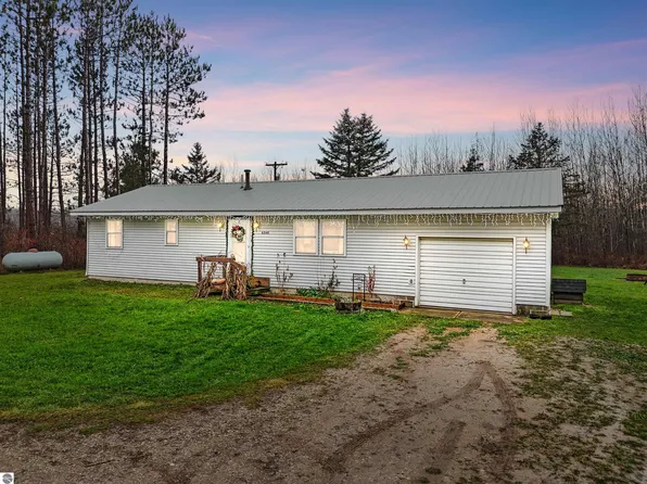 6240 W Lotan Rd, Lake City, MI 49651