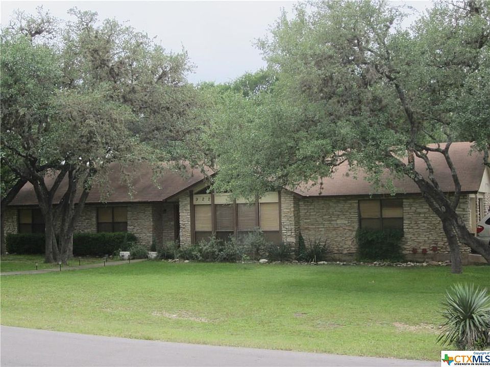 1st image of 922 Willow Creek Cir