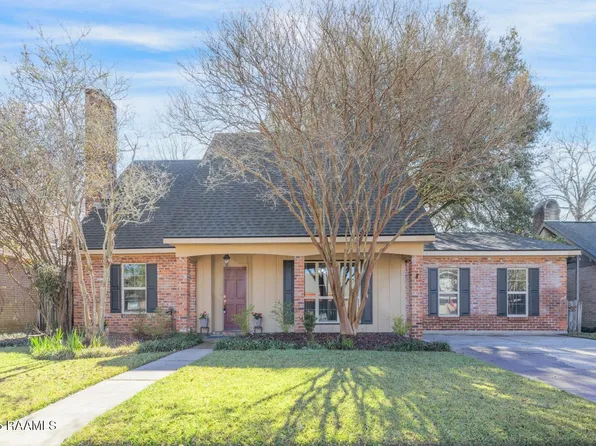 114 Mountainside Dr, Lafayette, LA 70503