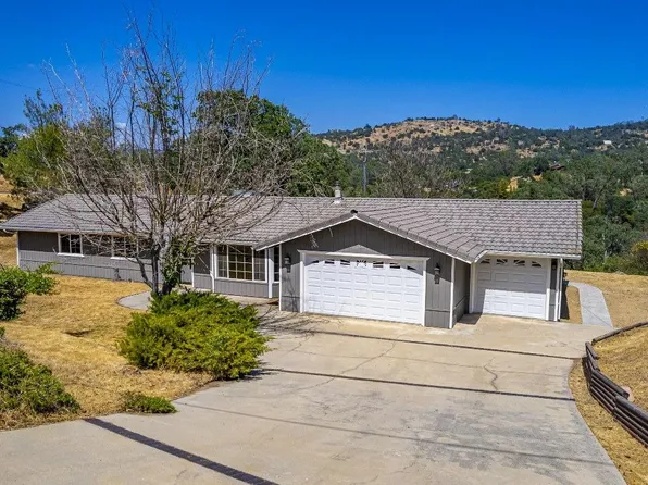 29749 Corral Ct S, Coarsegold, CA 93614