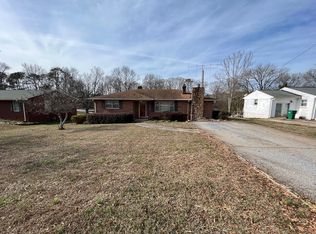 125 Canyon Dr, Greenwood, SC 29646