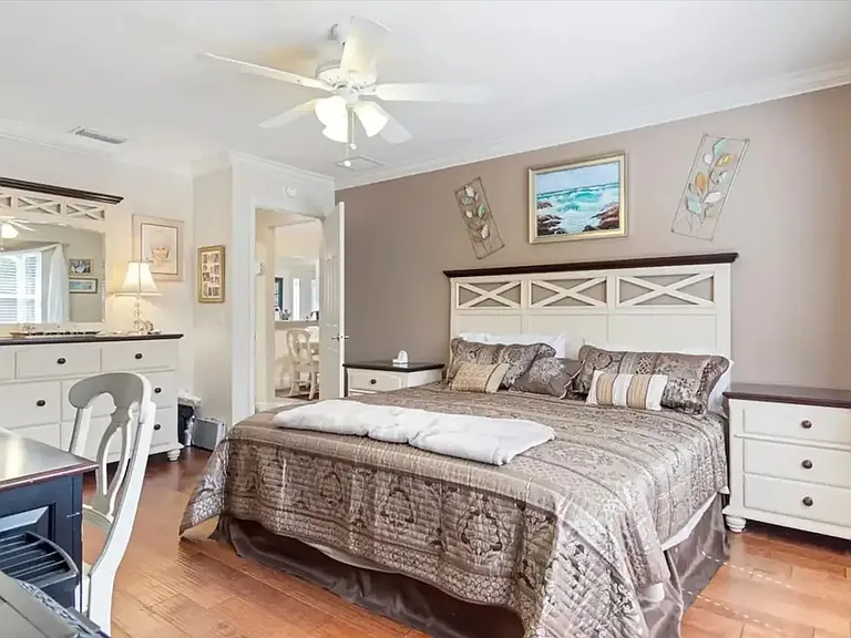 498 Ambrosia Pl — Photo 9