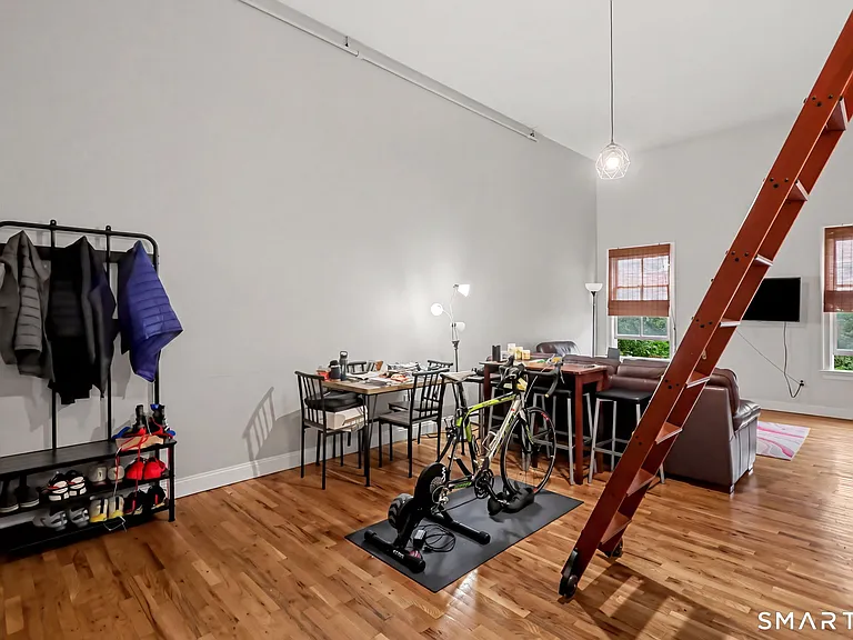 16-18 Ann St #35 — Photo 8