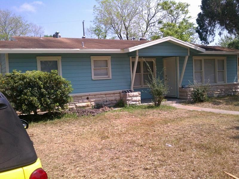 1st image of 417 Whitehall Dr