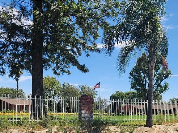 3rd image of 6786 Limonite Ave