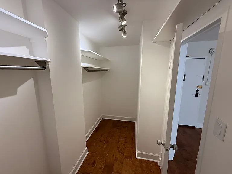 950 25th St NW #104-S — Photo 11