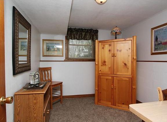 4th image of 2306 Elm Dr