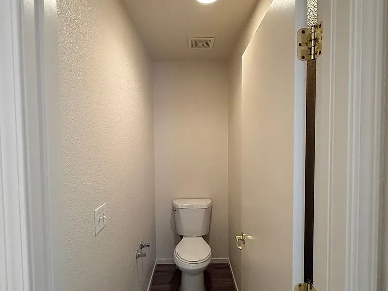 7752 Corso St — Photo 15