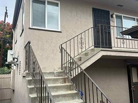 2nd image of 4744-4746 1/2 Marlborough Dr #4746