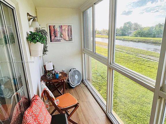 4th image of 9021 Sunrise Lakes Blvd APT 209