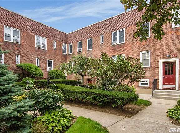 4th image of 200 N Village Ave APT F5