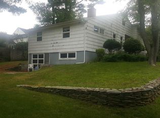 37 Idlewood Ave, Dartmouth, MA 02747