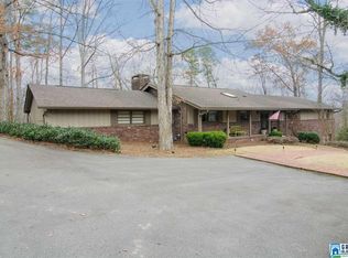 3733 Valley Head Rd, Mountain Brook, AL 35223