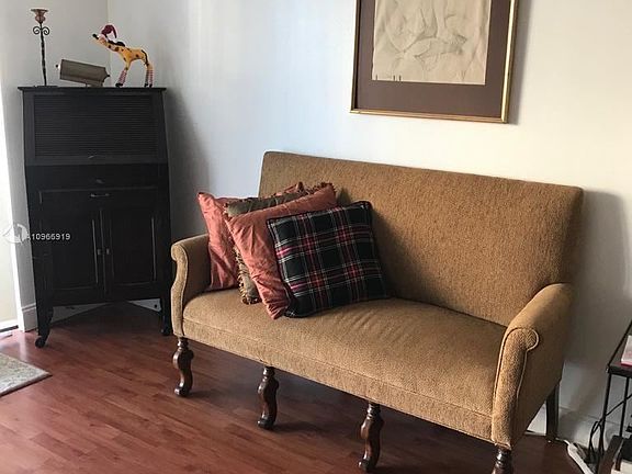5th image of 2780 NE 183rd St APT 605
