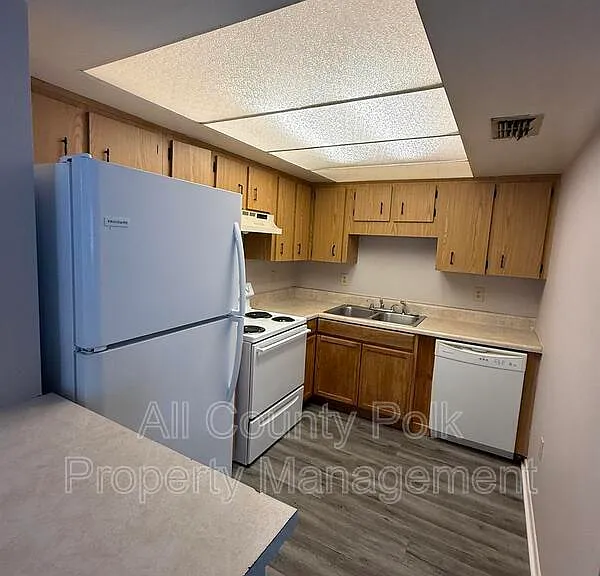 1640 Crystal Park Cir — Photo 4