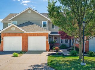 1490 Steeplechase Ct #69, Howell, MI 48843