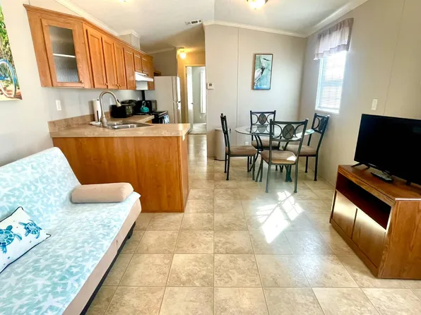 495 Sandalwood Ln, Ellenton, FL 34222