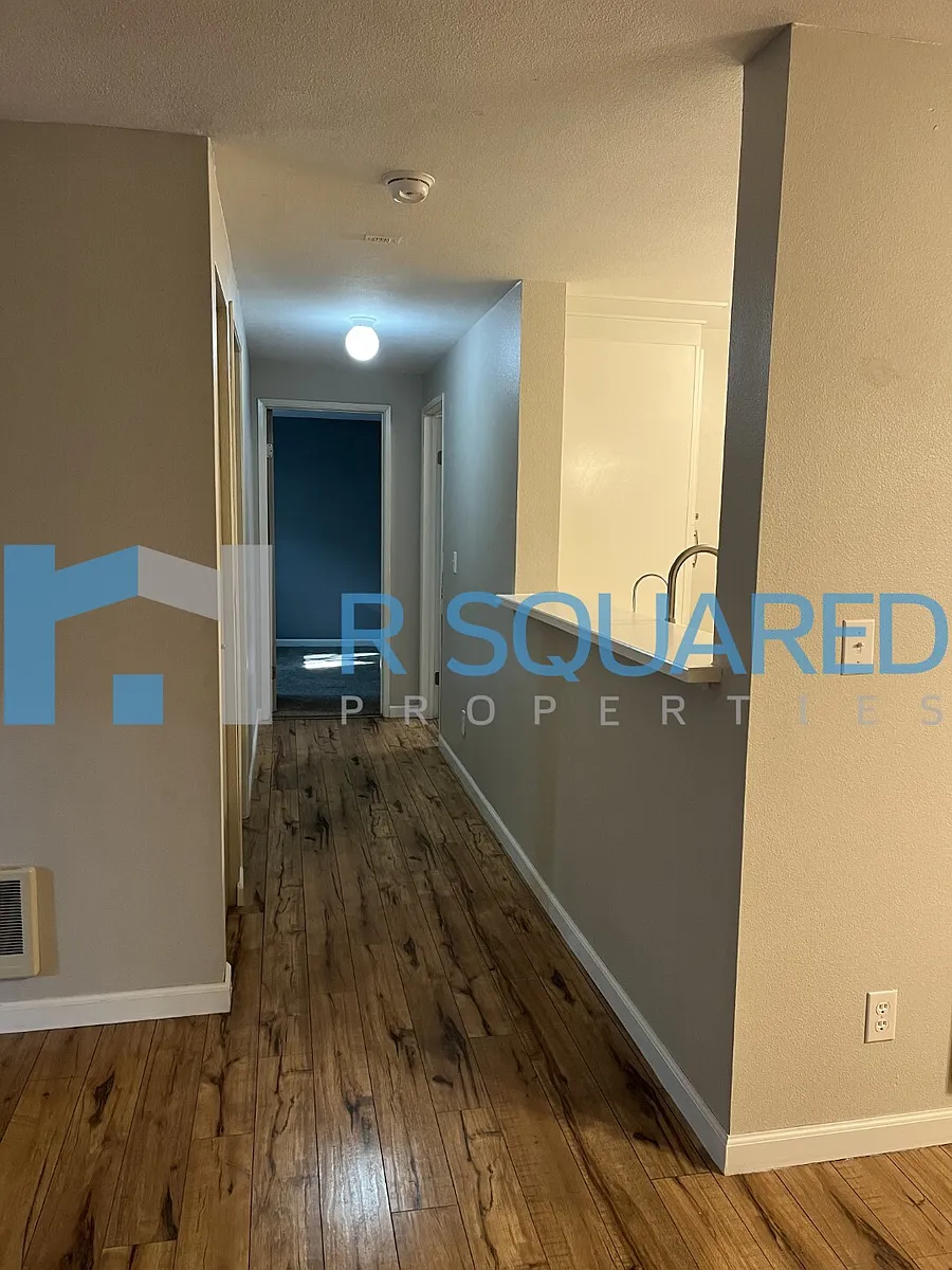 Building Photo - 975 Aberdeen Avenue Neunit #L203