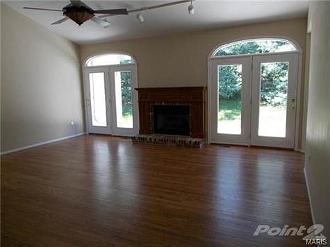 2nd image of 16367 Lakeshore Terrace Ct