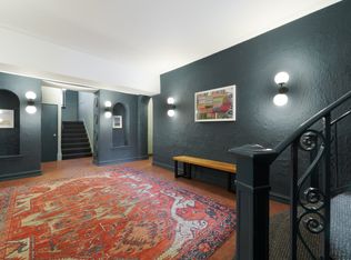 1255 W. Bryn Mawr Ave., Chicago, IL 60660