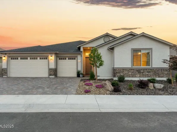 11235 Freedom Range Ln, Reno, NV 89521