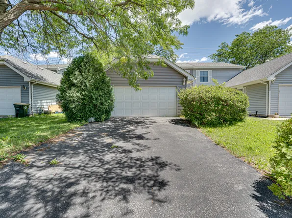 1320 Andover Dr, Aurora, IL 60504