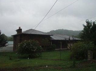 6215 Camp Creek Rd, Huntington, WV 25701