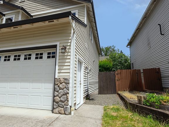 3rd image of 9611 NE 21st Pl