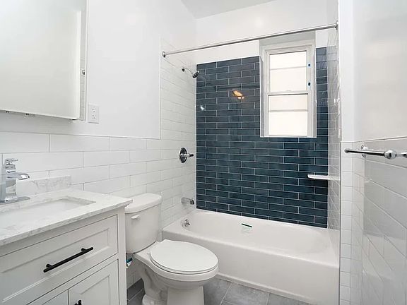 4th image of 905 Church Ave #3
