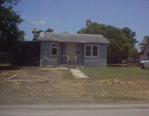 1st image of 809 MONTICELLO CT